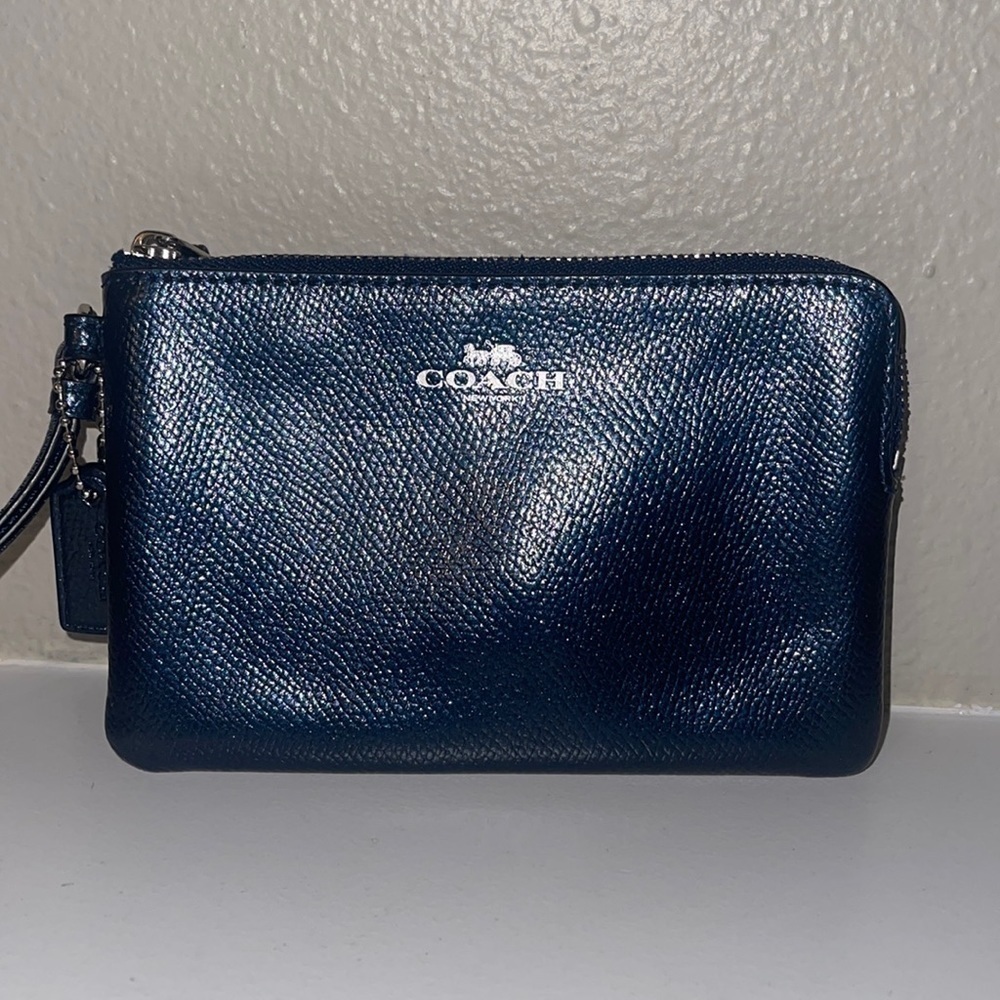 Coach
Coach Navy Blue Leather Zip Wristlet Pouch